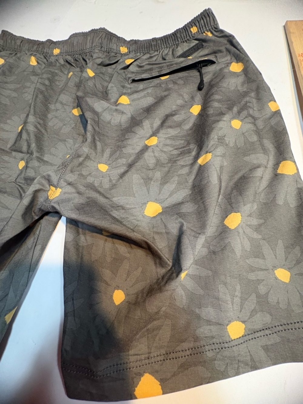the Civil Society Navarro Shorts in a Charcoal Daisy Print 32 - Picture 10 of 10